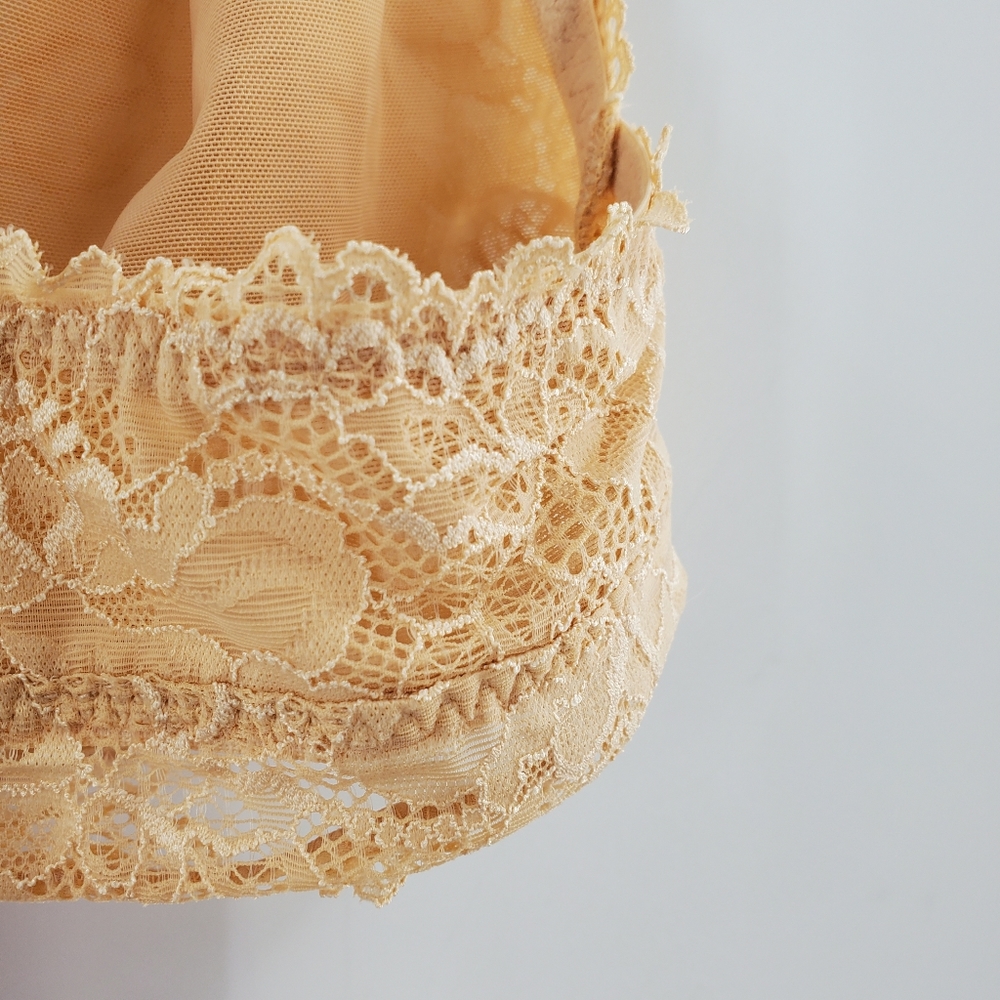 NWT Fenty lace bra cream color crossback size 1X - Picture 14 of 16